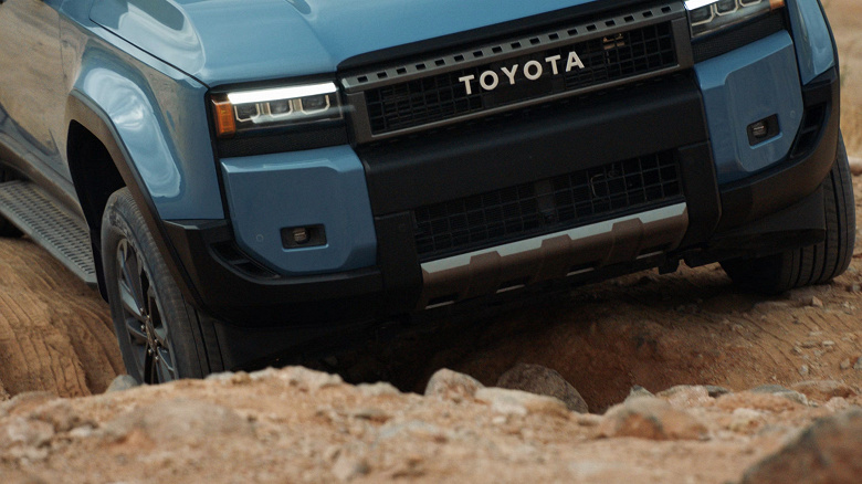 Toyota, BMW и Geely &mdash; самые популярные бренды альтернативного импорта в России в 2025 году